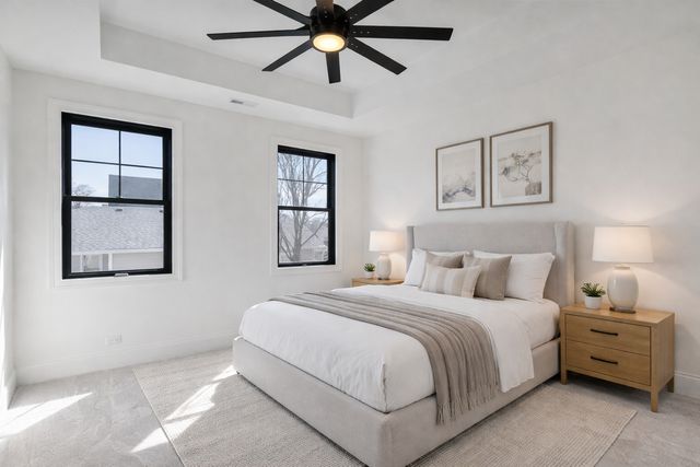 170 W Armitage Avenue, Elmhurst, IL 60126