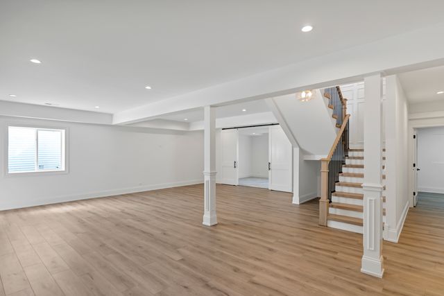 170 W Armitage Avenue, Elmhurst, IL 60126