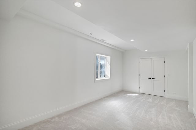 170 W Armitage Avenue, Elmhurst, IL 60126