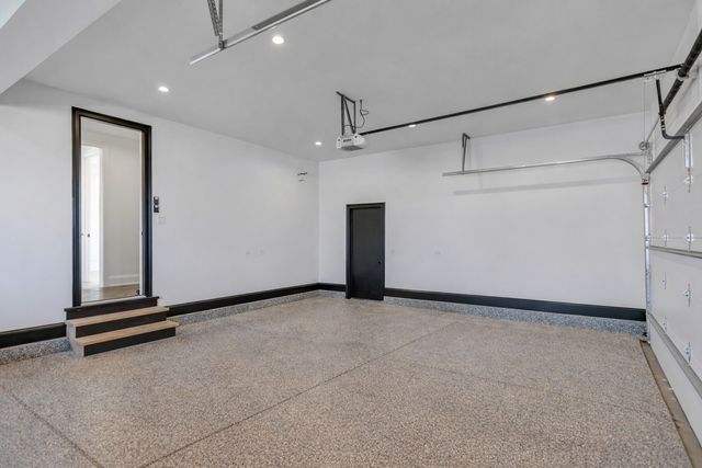 170 W Armitage Avenue, Elmhurst, IL 60126