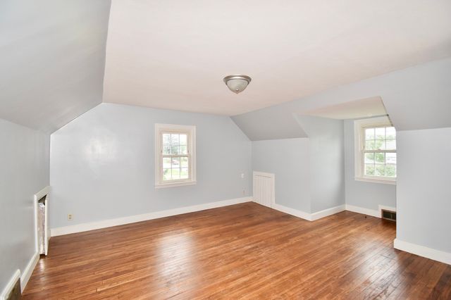 67 Temby St, Springfield, MA 01119