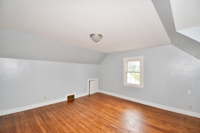 67 Temby St, Springfield, MA 01119
