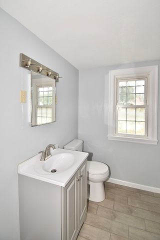 67 Temby St, Springfield, MA 01119