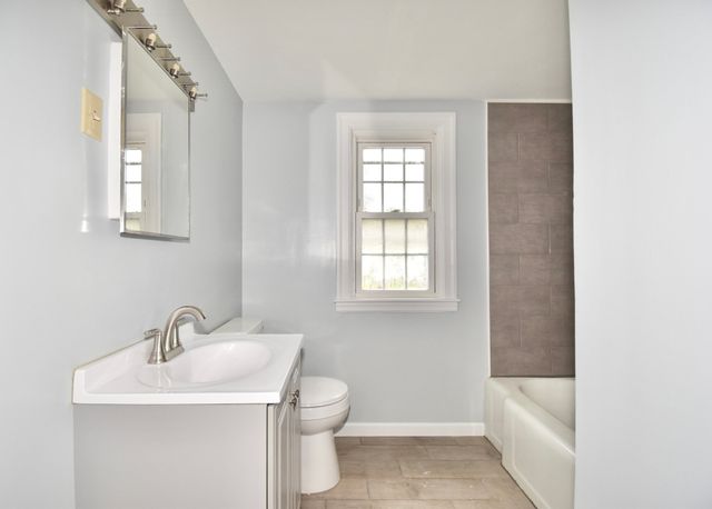 67 Temby St, Springfield, MA 01119