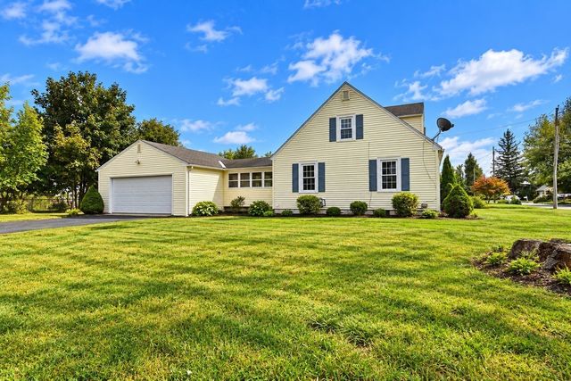 67 Temby St, Springfield, MA 01119