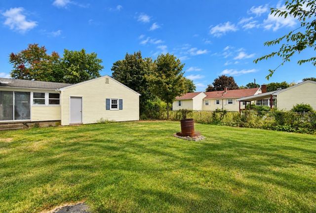 67 Temby St, Springfield, MA 01119