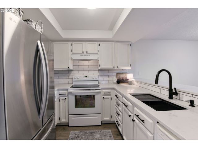 14512 Sw GRAYLING Ln, Beaverton, OR 97007
