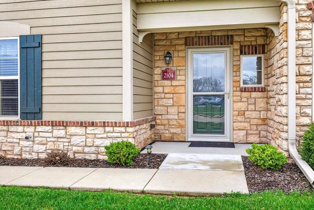 2104 E MILESTONE DRIVE, Appleton, WI 54913