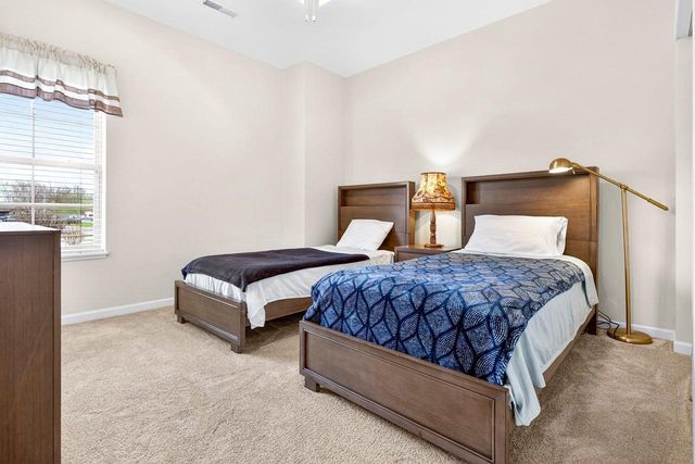 2104 E MILESTONE DRIVE, Appleton, WI 54913