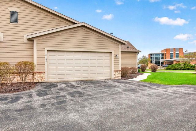 2104 E MILESTONE DRIVE, Appleton, WI 54913