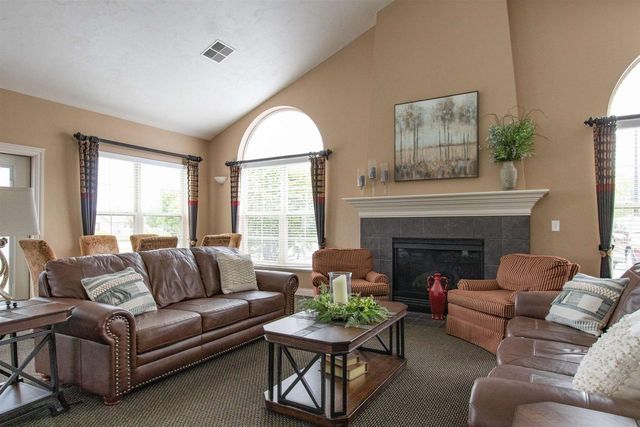 2104 E MILESTONE DRIVE, Appleton, WI 54913