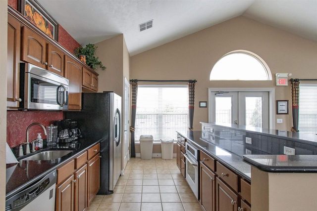 2104 E MILESTONE DRIVE, Appleton, WI 54913
