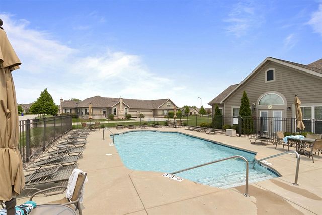 2104 E MILESTONE DRIVE, Appleton, WI 54913