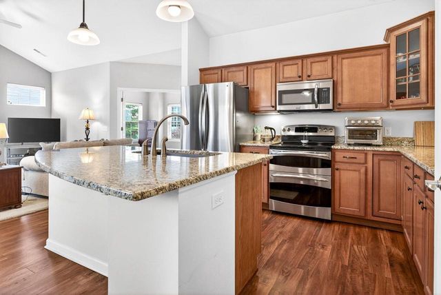 2104 E MILESTONE DRIVE, Appleton, WI 54913