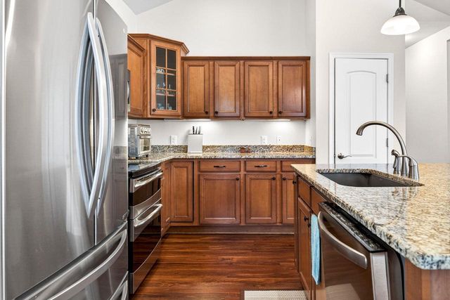 2104 E MILESTONE DRIVE, Appleton, WI 54913