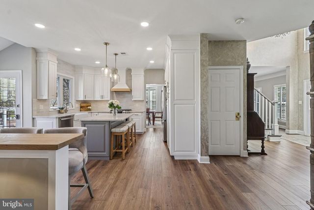 20276 MEDALIST DR, Ashburn, VA 20147