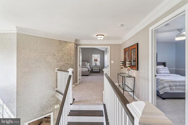 20276 MEDALIST DR, Ashburn, VA 20147