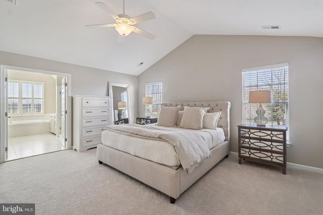 20276 MEDALIST DR, Ashburn, VA 20147