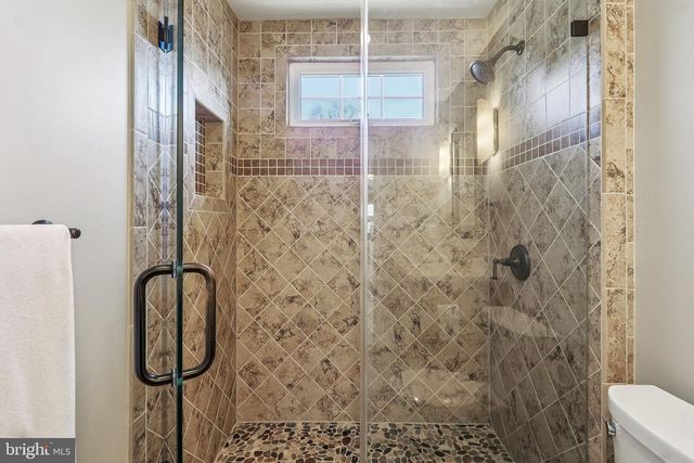 20276 MEDALIST DR, Ashburn, VA 20147