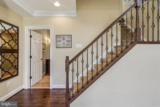 20276 MEDALIST DR, Ashburn, VA 20147