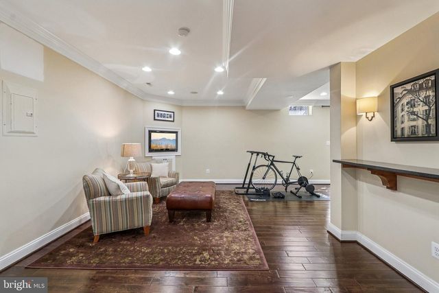 20276 MEDALIST DR, Ashburn, VA 20147