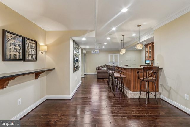 20276 MEDALIST DR, Ashburn, VA 20147