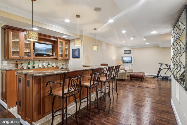 20276 MEDALIST DR, Ashburn, VA 20147