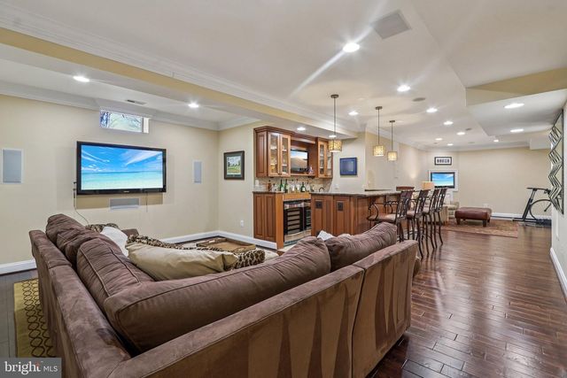 20276 MEDALIST DR, Ashburn, VA 20147