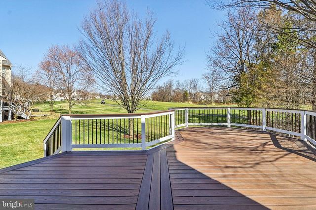 20276 MEDALIST DR, Ashburn, VA 20147