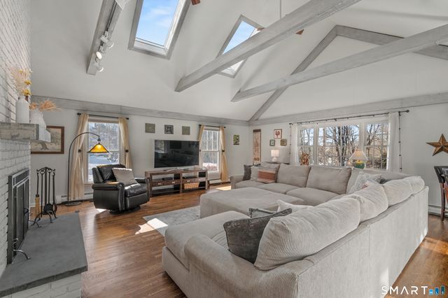 6 Sycamore Lane, Ridgefield, CT 06877