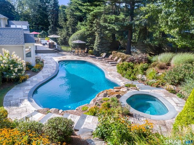 6 Sycamore Lane, Ridgefield, CT 06877