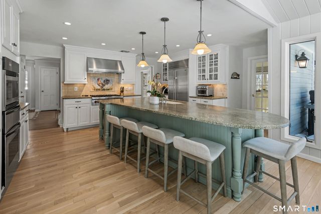 6 Sycamore Lane, Ridgefield, CT 06877