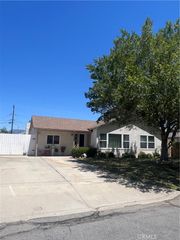 17814 Terry Street, Fontana, CA 92336