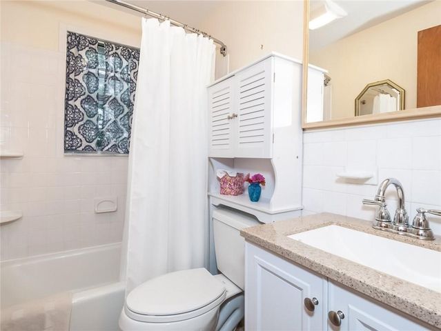 70 CARROLL Avenue 1113, Newport, RI 02840