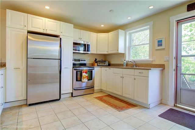 70 CARROLL Avenue 1113, Newport, RI 02840