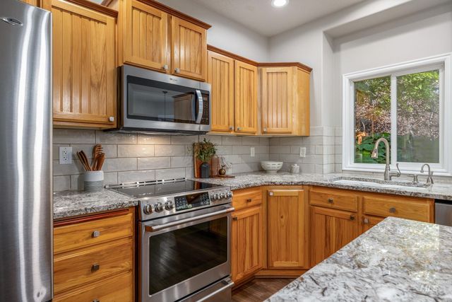 492 E Ridge Drive, Eagle, ID 83616