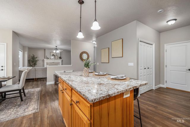 492 E Ridge Drive, Eagle, ID 83616
