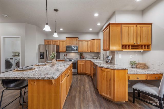 492 E Ridge Drive, Eagle, ID 83616