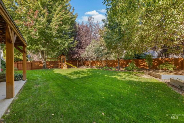 492 E Ridge Drive, Eagle, ID 83616