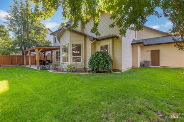 492 E Ridge Drive, Eagle, ID 83616