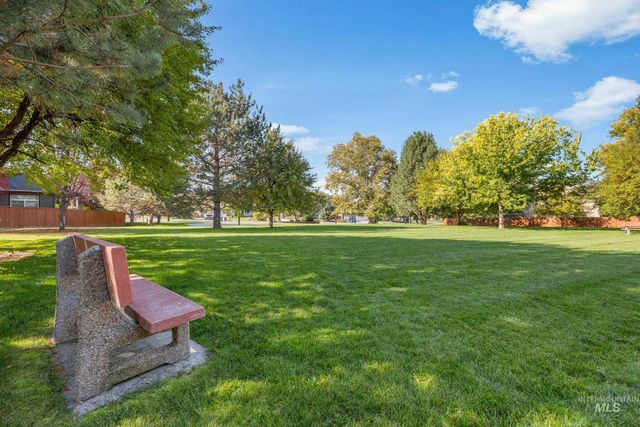 492 E Ridge Drive, Eagle, ID 83616