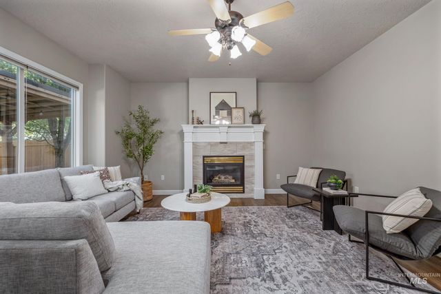 492 E Ridge Drive, Eagle, ID 83616