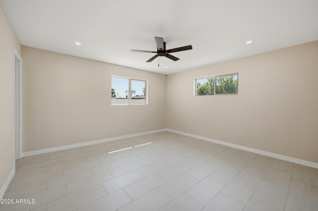 1325 E AVALON Drive, Phoenix, AZ 85014
