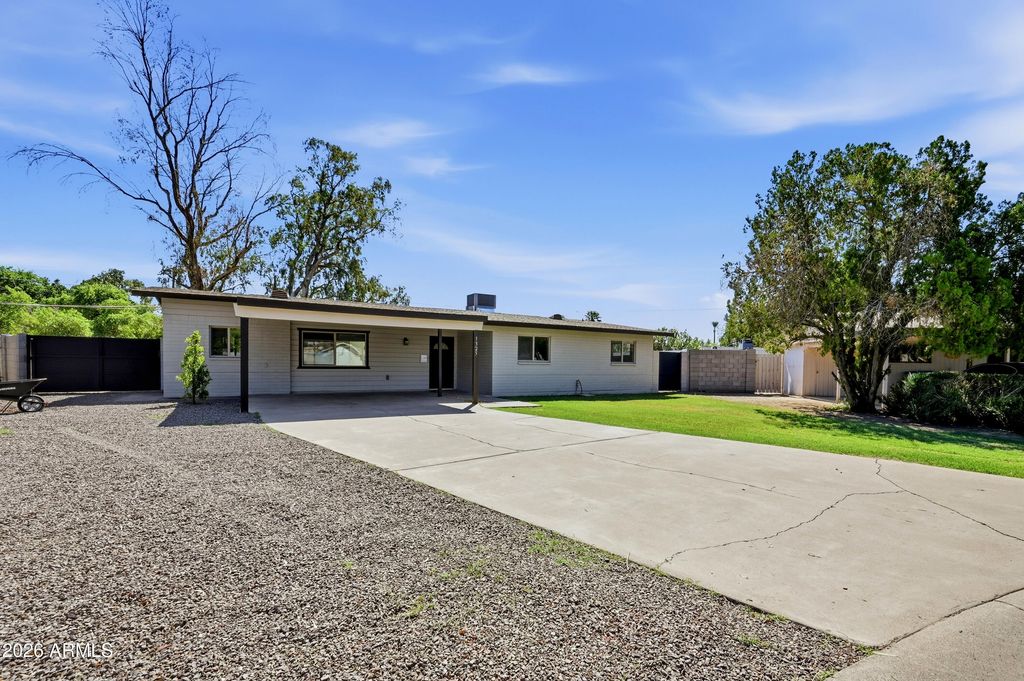1325 E AVALON Drive, Phoenix, AZ 85014 — photo 3