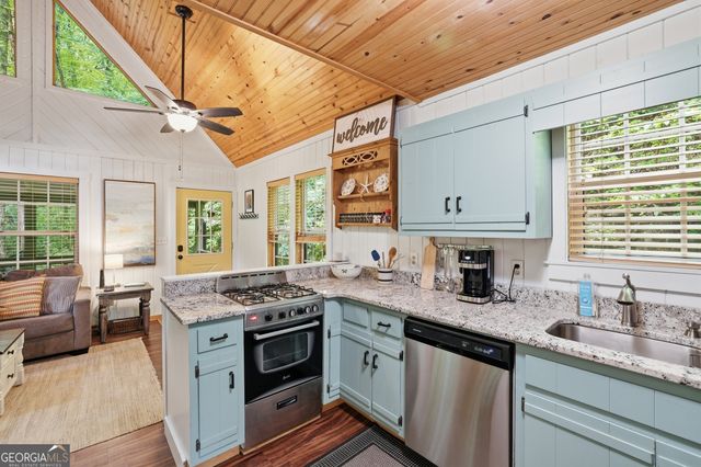 216 Wood Sorrel Lane, Clayton, GA 30525