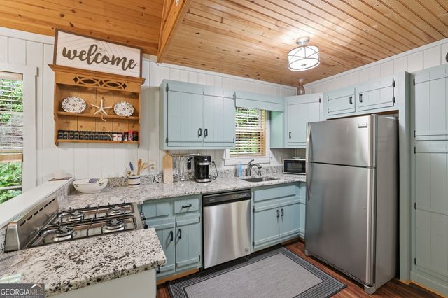 216 Wood Sorrel Lane, Clayton, GA 30525