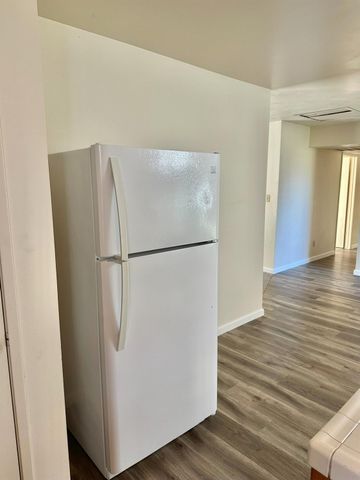 322 W Richert Avenue, Clovis, CA 93612