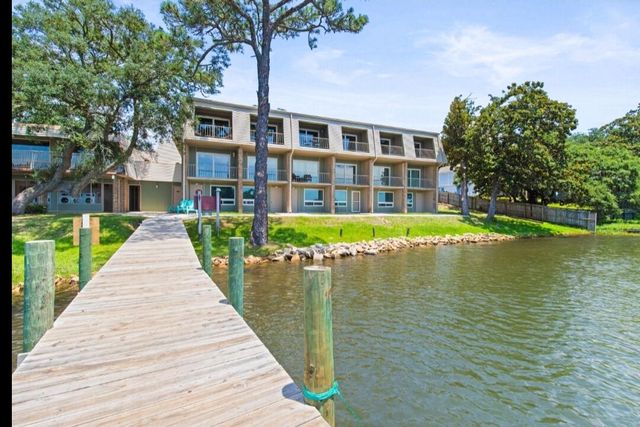 210 Pelham Road, 211B, Fort Walton Beach, FL 32547