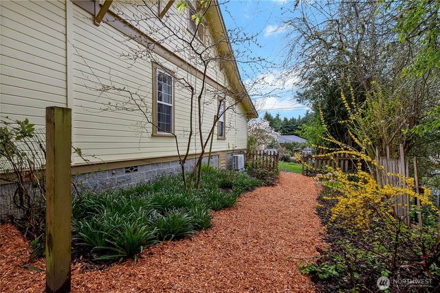 1222 8th Avenue SE, Olympia, WA 98501