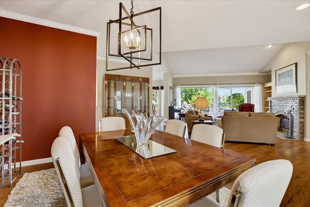 18853 Lake Forest Dr, Penn Valley, CA 95946
